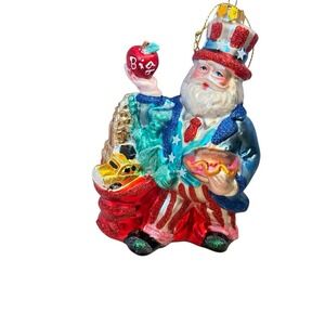 WORLD TRAVELER SANTA NEW‎ YORK BIG APPLE BLOWN GLASS ORNAMENT North Pole Trading